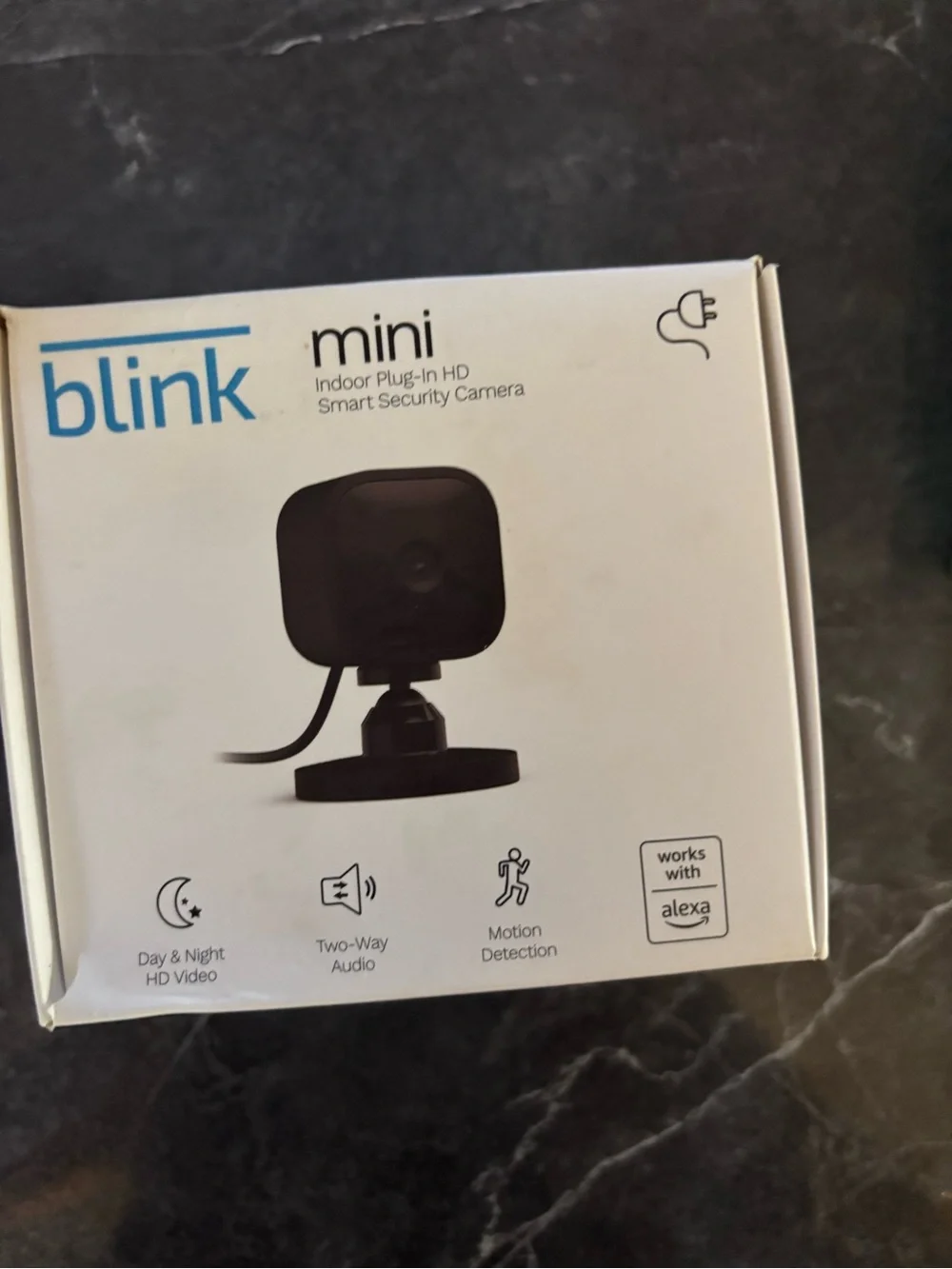 Blink Mini Indoor Plug-In HD Smart Security Camera - Black